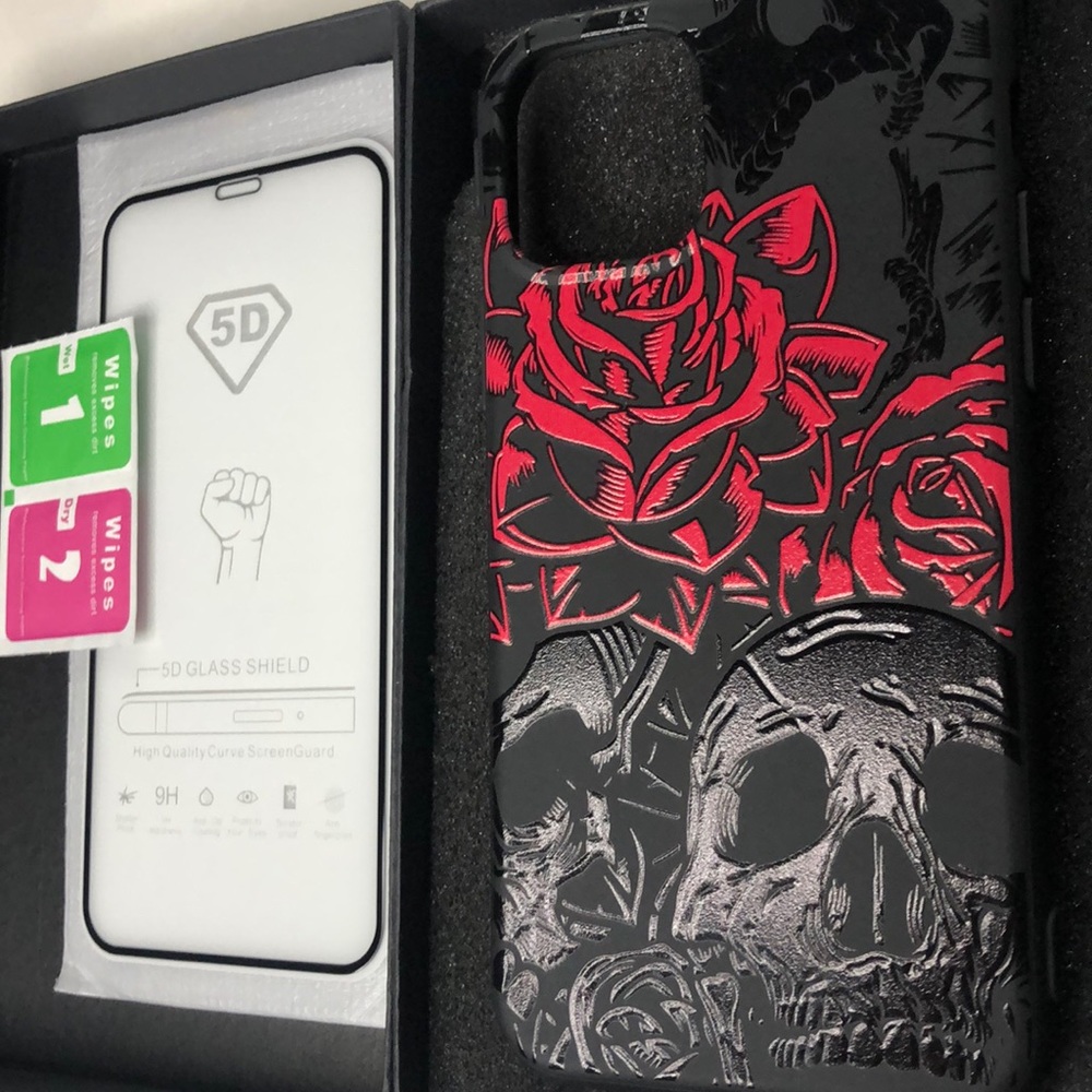 Skull and Roses iPhone Case - Picture 2 of 6